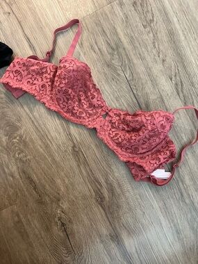 Victoria's Secret Lace balconies Underwire Bra - Dusty Rose